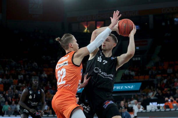 少年时期便 少年时期便