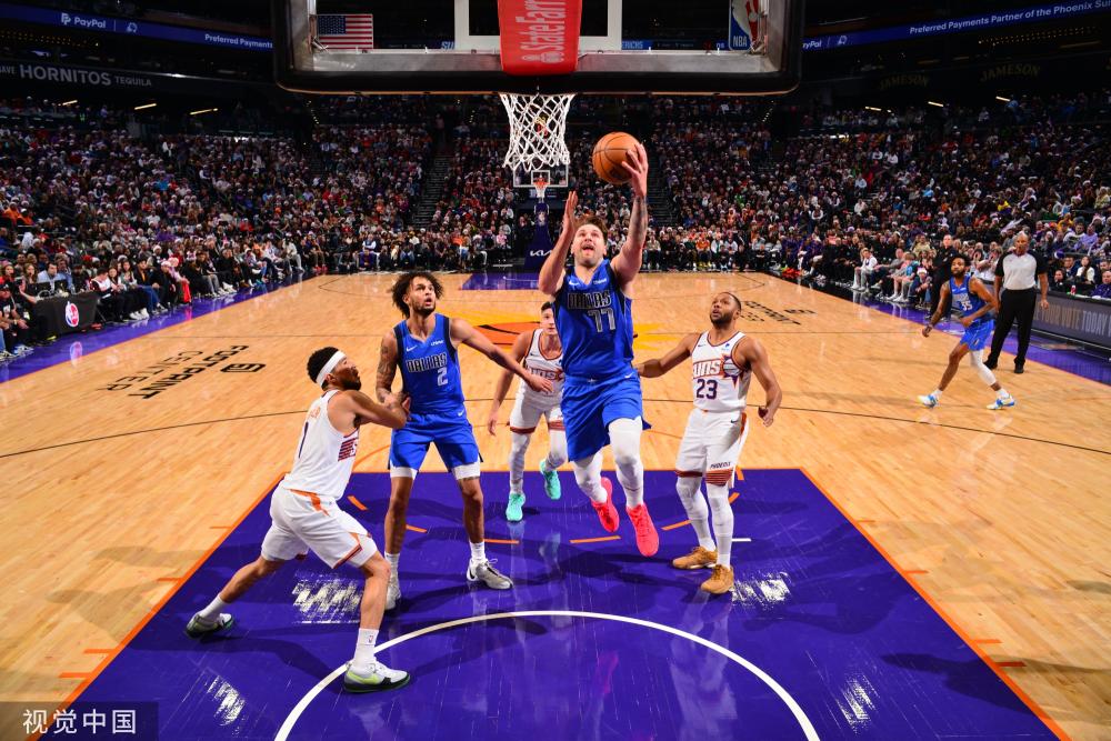 尤其是在他 尤其是在他